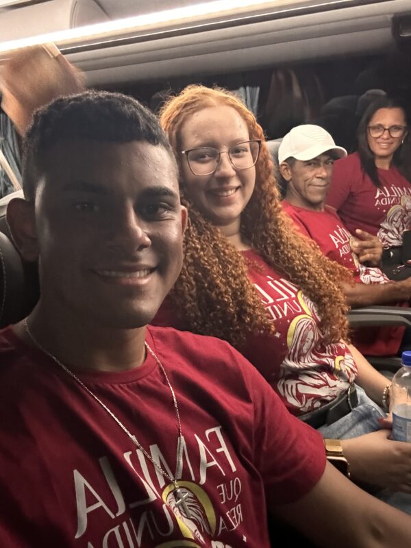 Imagem #1 de Carol Silva